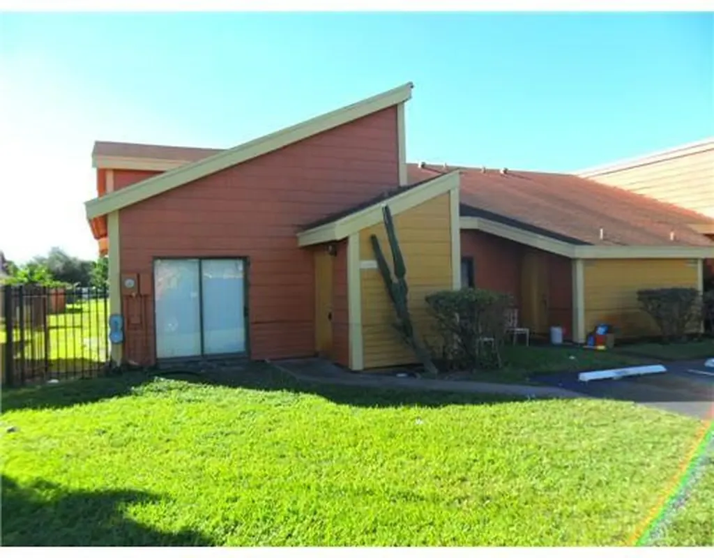 5508 NW 24th Street Lauderhill FL 33313