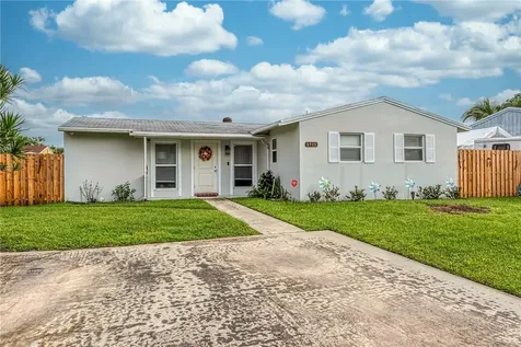6910 SW 1st Street Margate FL 33068