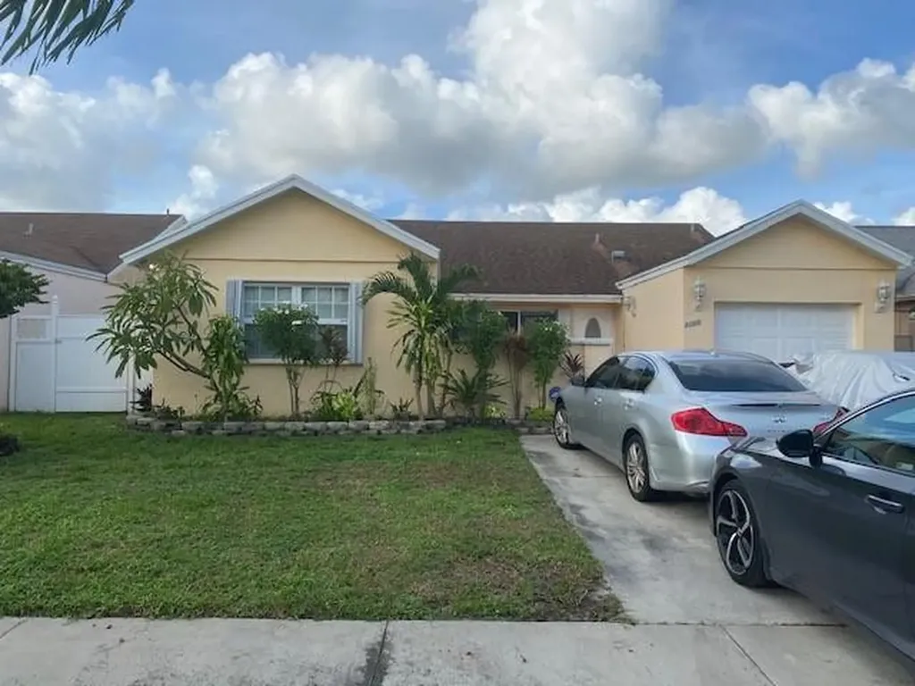 3265 NW 204th Terrace Miami Gardens FL 33056
