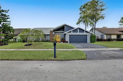 7166 NW 49th Court Lauderhill FL 33319