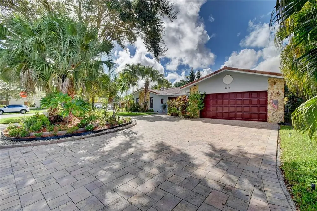 9846 NW 17th Street Coral Springs FL 33071