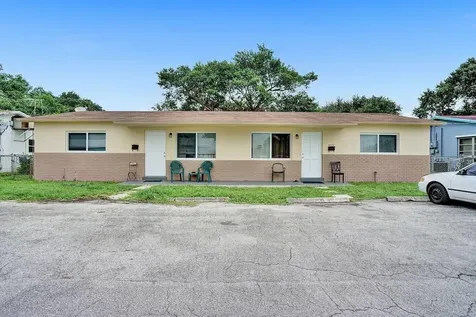 5835 Mckinley Street Hollywood FL 33021