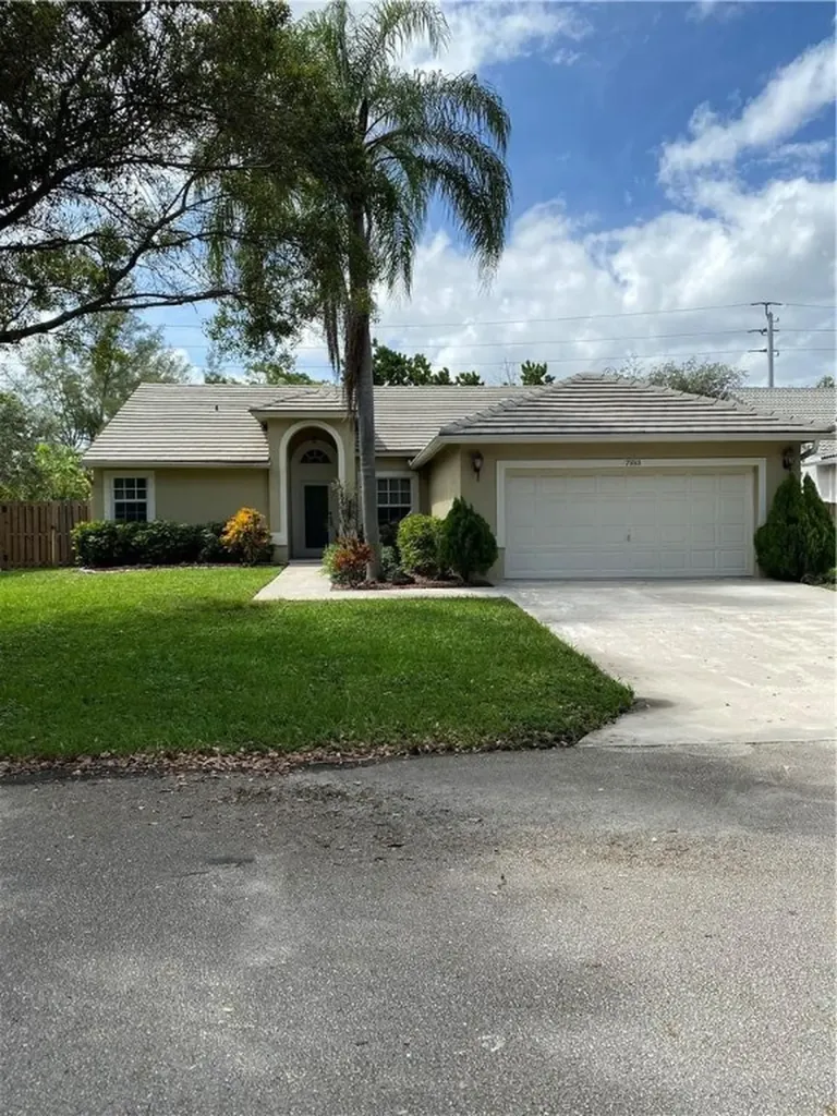 7353 NW 45th Avenue Coconut Creek FL 33073