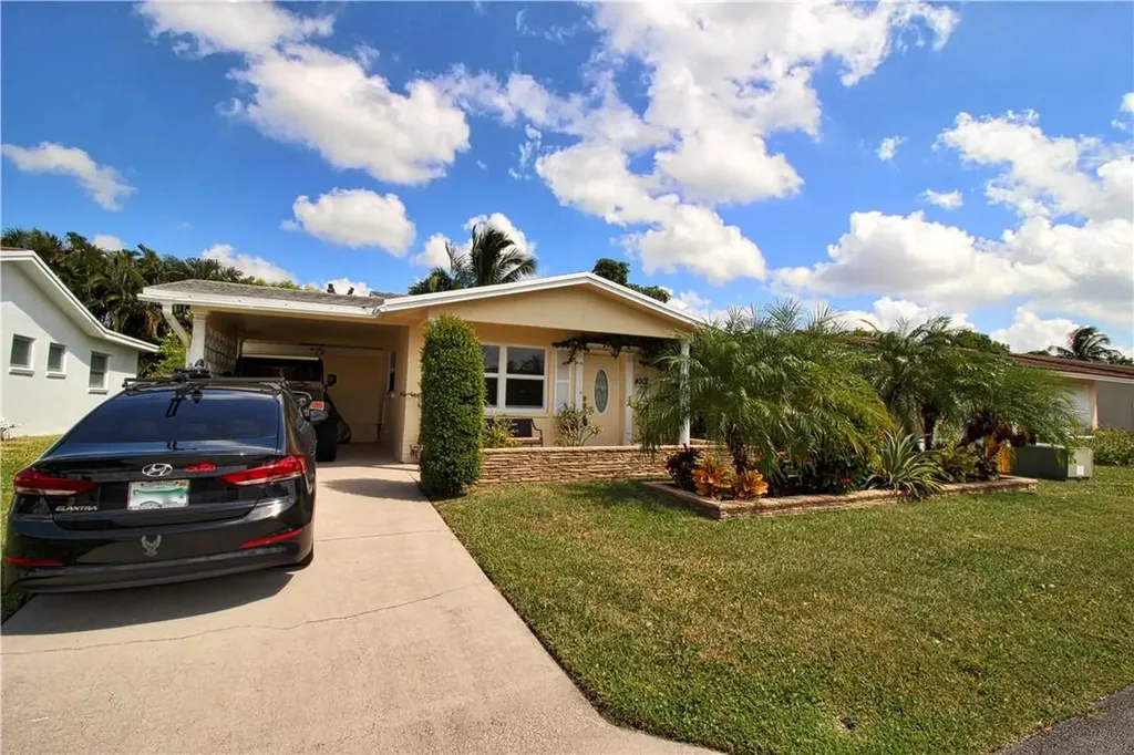 4502 NW 43rd Avenue Tamarac FL 33319