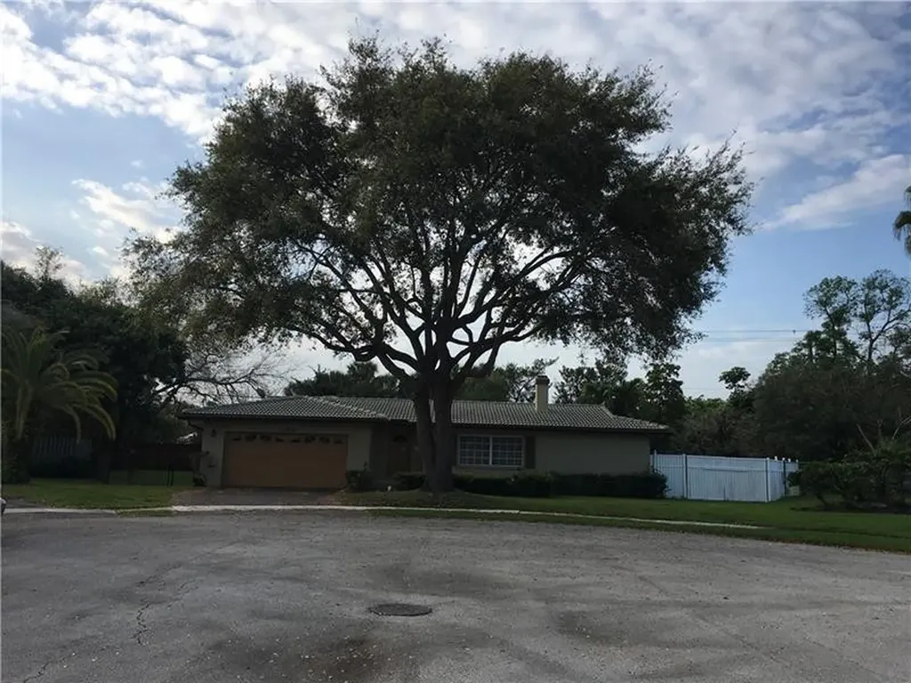 1160 SW 68th Avenue Plantation FL 33317