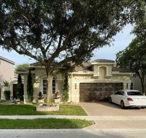 5841 NW 125th Avenue Coral Springs FL 33076