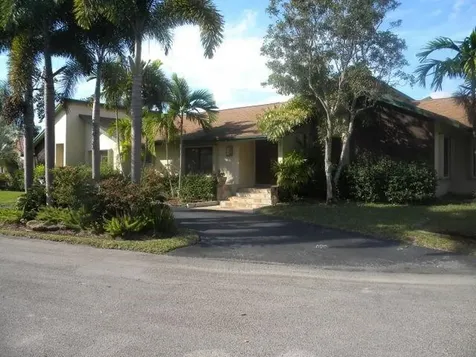 901 SW 93rd Avenue Plantation FL 33324