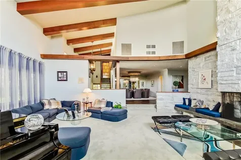10 Tahoe Lane Sea Ranch Lakes FL 33308