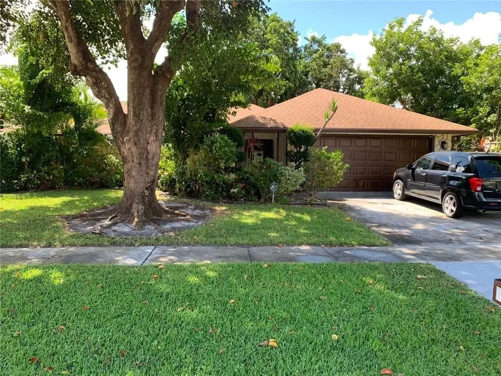 11842 Greenbriar Circle Wellington FL 33414