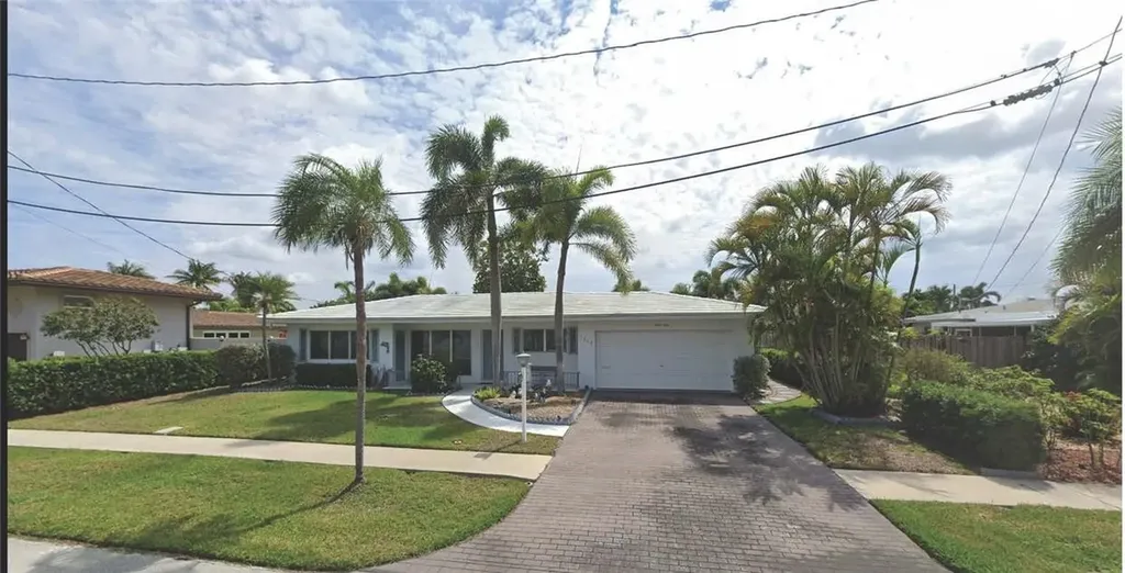1260 SE 1st Avenue Pompano Beach FL 33060