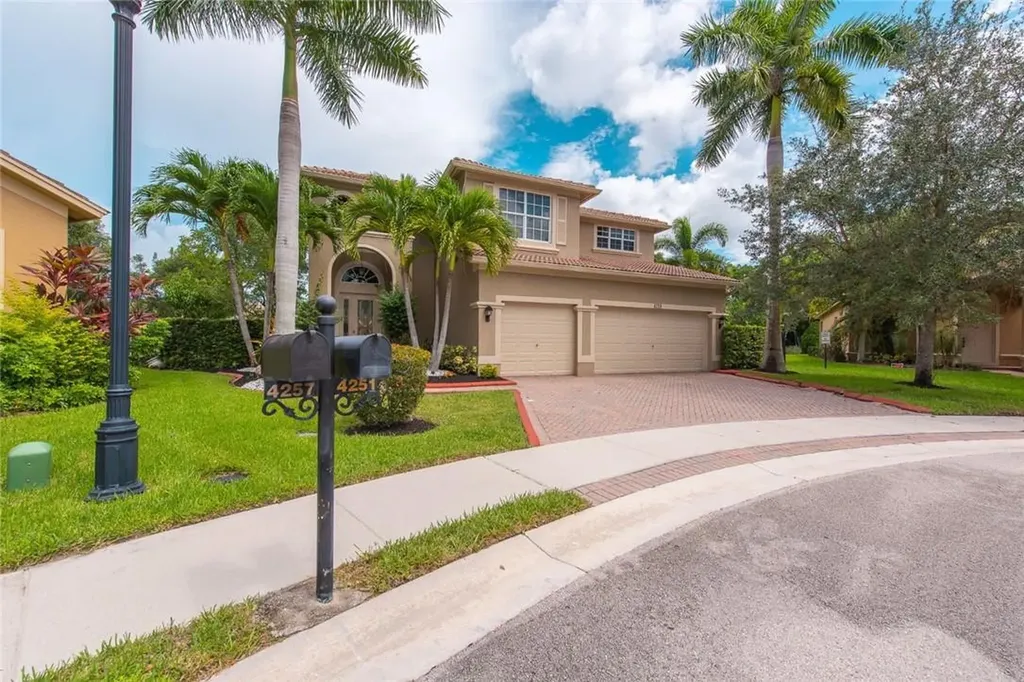 4251 E Seneca Avenue Weston FL 33332