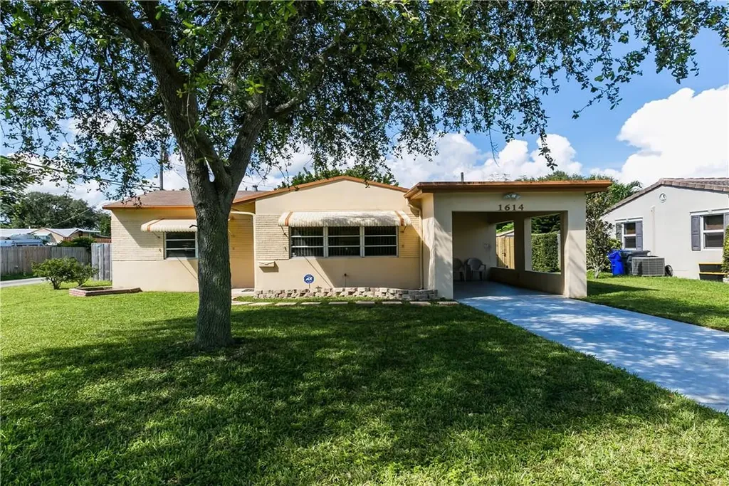 1614 N 23rd Avenue Hollywood FL 33020