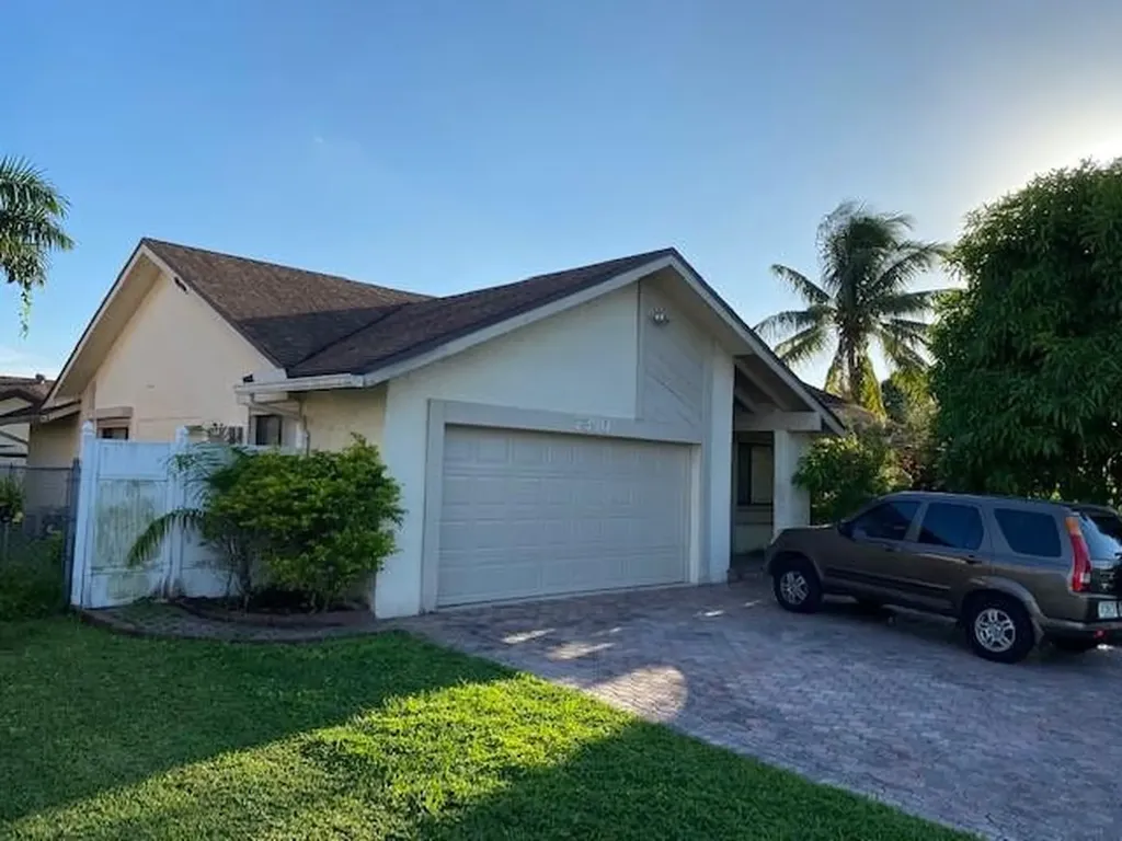 7390 NW 37th Street Lauderhill FL 33319