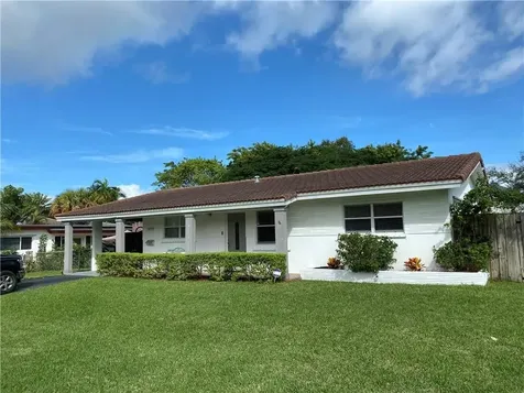 1499 NE 33rd Street Oakland Park FL 33334