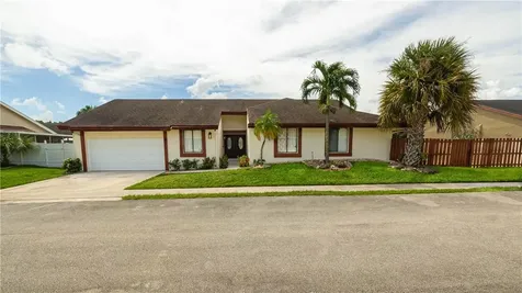 8810 Paradise Court Tamarac FL 33321