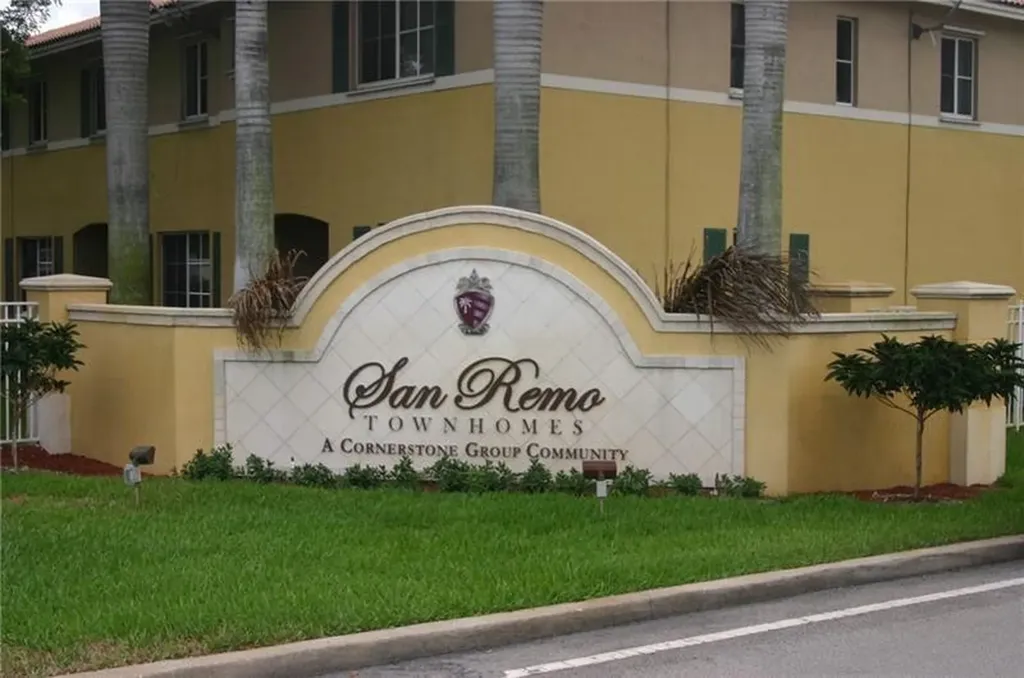 6060 SW 19th Court North Lauderdale FL 33068