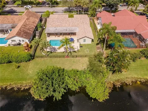 9760 NW 10th Street Plantation FL 33322