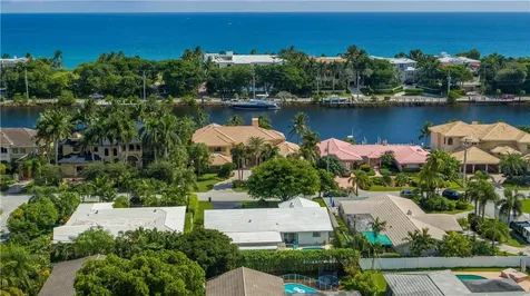 3315 NE 31st Avenue Lighthouse Point FL 33064