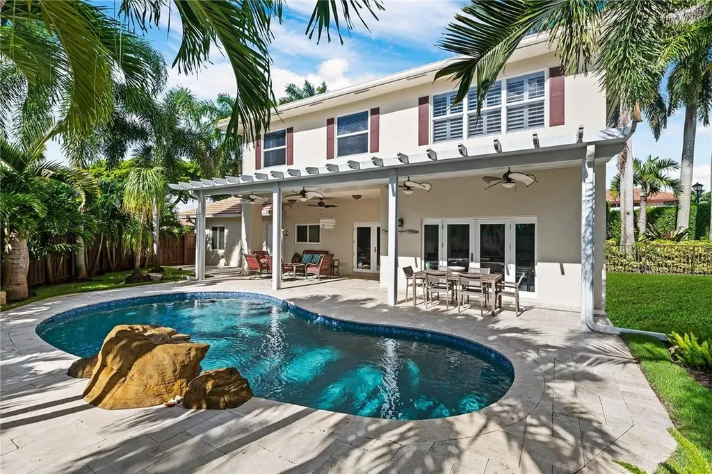 8840 SW 8th Street Plantation FL 33324
