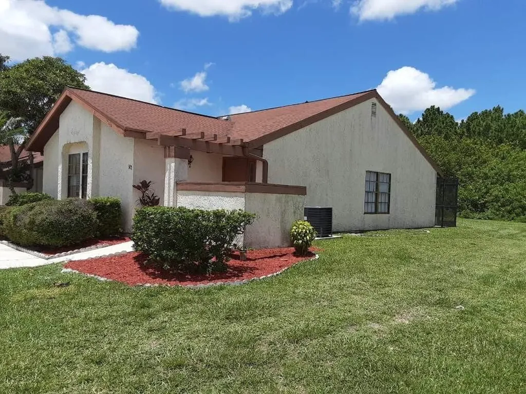 441 SW Bill Traitel Avenue Port St Lucie FL 34953
