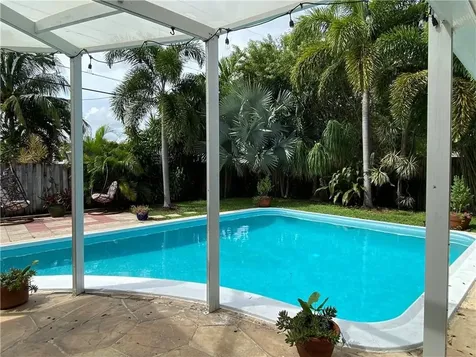 4481 NW 19th Terrace Oakland Park FL 33309