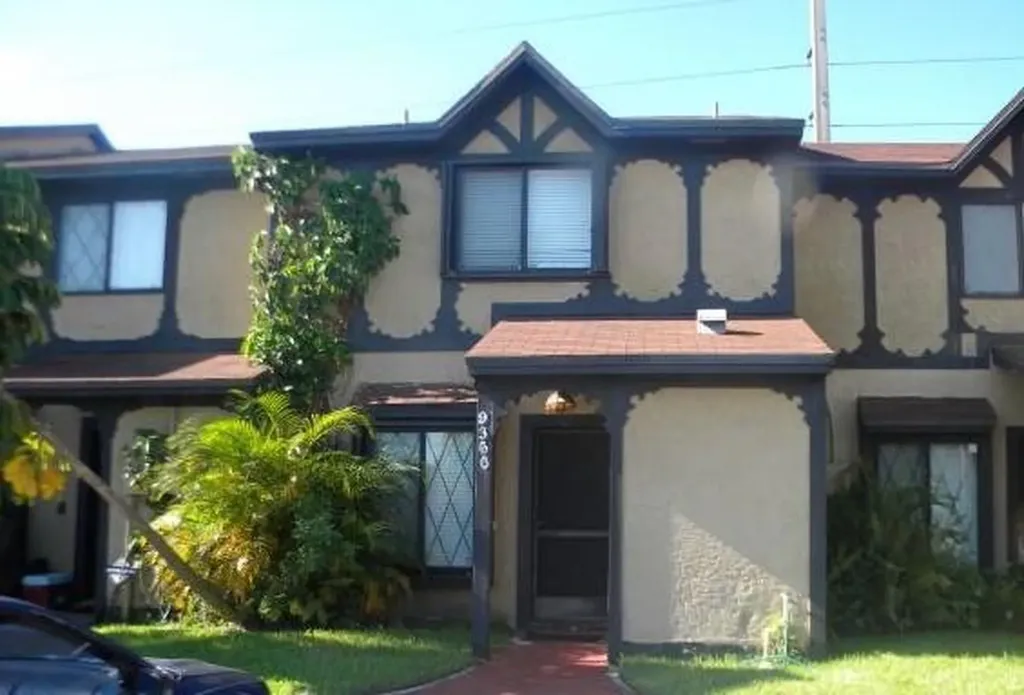 9336 NW 44th Court Sunrise FL 33351