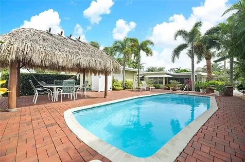 2660 SE 2nd Street Pompano Beach FL 33062