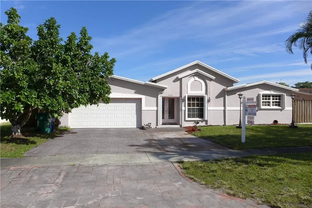 5280 SW 89th Avenue Cooper City FL 33328