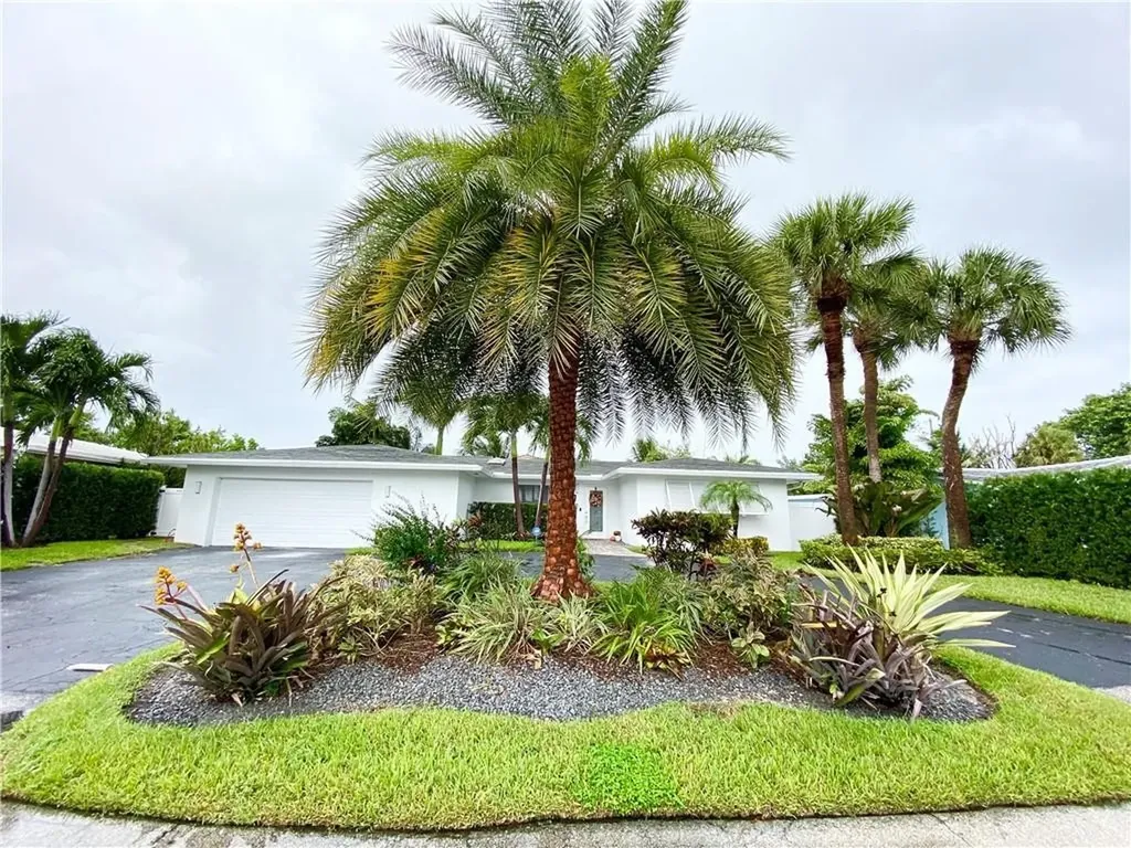 2141 NE 35th Street Lighthouse Point FL 33064