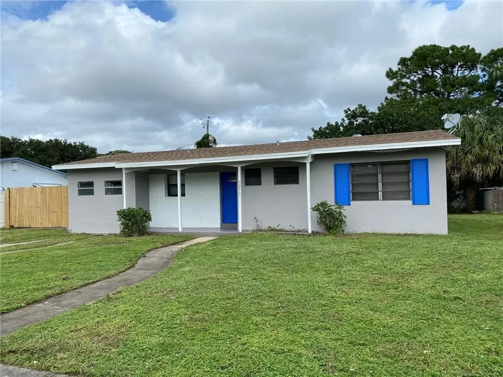3211 NW 4th Street Lauderhill FL 33311