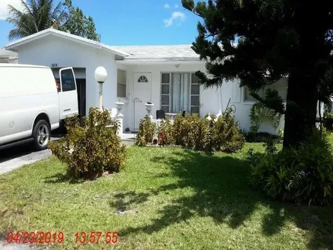4216 NW 52nd Avenue Lauderdale Lakes FL 33319