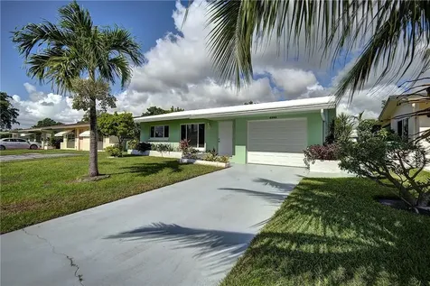 4905 NW 53rd Street Tamarac FL 33319