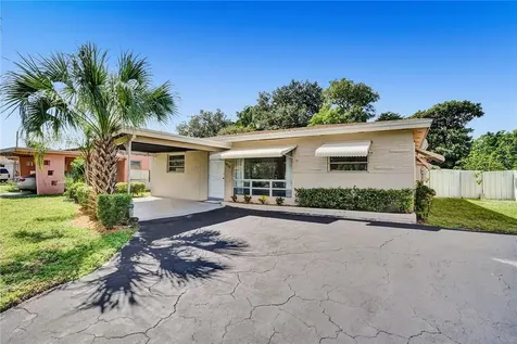 2410 N 57th Way Hollywood FL 33021
