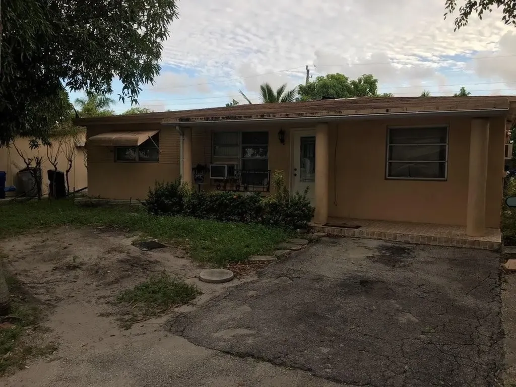 228 NE 26th Street Pompano Beach FL 33064