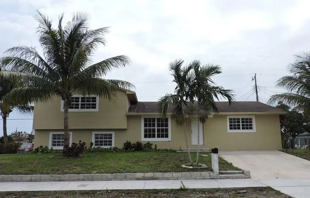 180 NW 17th Court Pompano Beach FL 33060