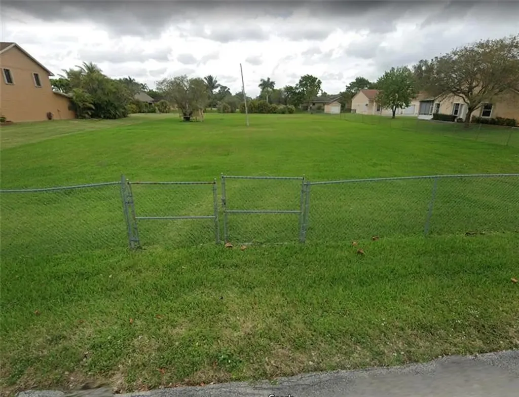 15425 SW 31st Street Davie FL 33331