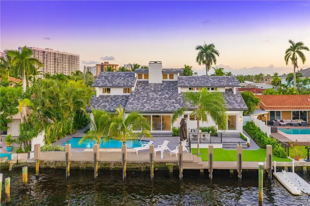 2831 NE 9th Court Pompano Beach FL 33062