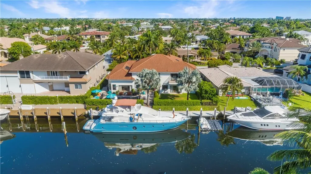 2428 NE 26th Street Lighthouse Point FL 33064