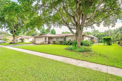 620 NW 71st Avenue Plantation FL 33317