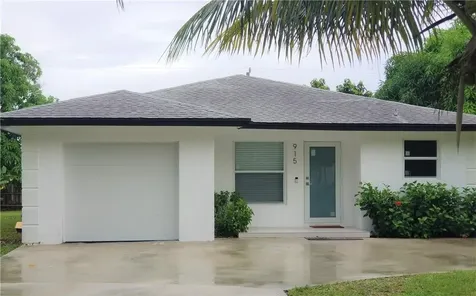 915 SE 2nd Avenue Delray Beach FL 33483