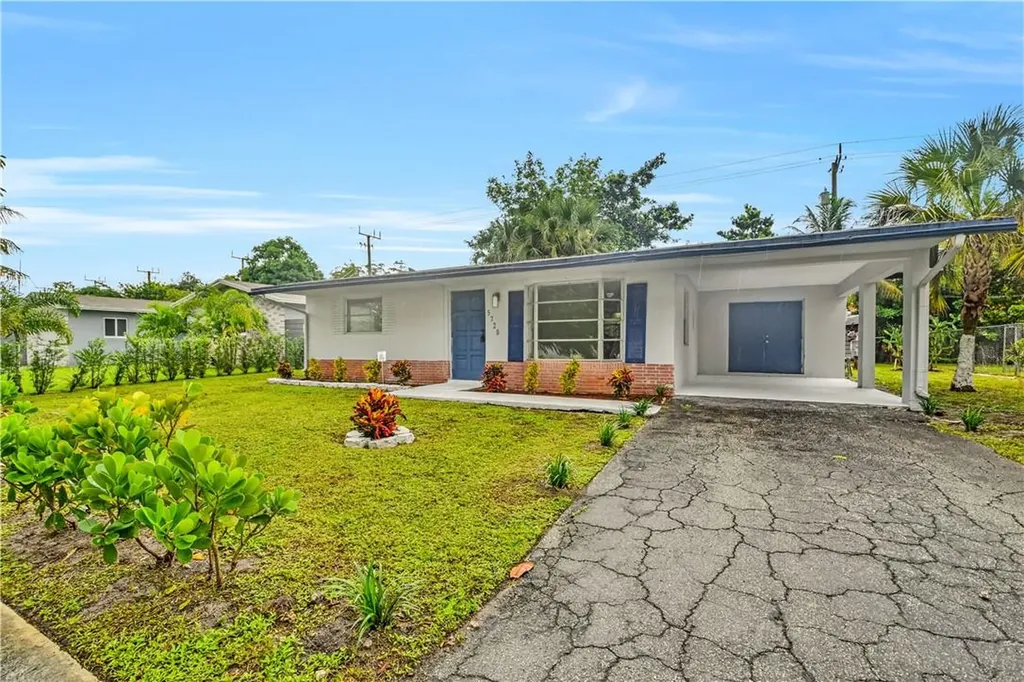 5720 NW 11th Street Lauderhill FL 33313
