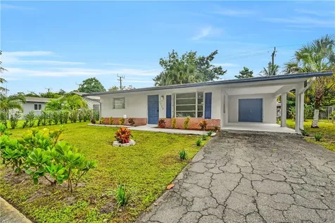 5720 NW 11th Street Lauderhill FL 33313