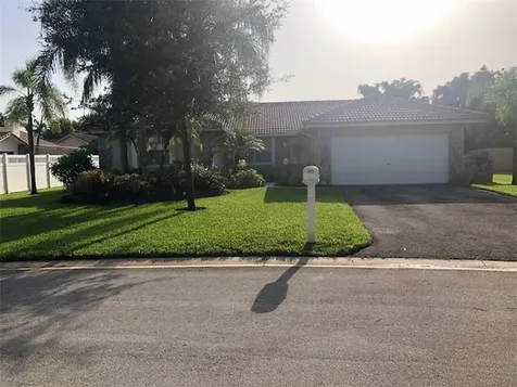 1477 NW 112th Way Coral Springs FL 33071