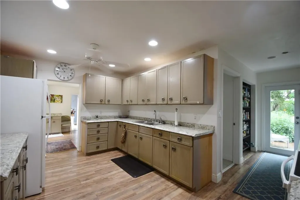 3041 NE 14th Avenue Oakland Park FL 33334