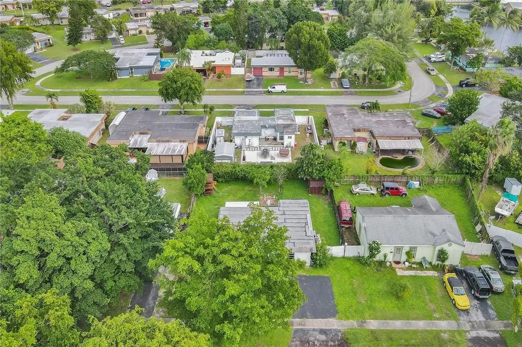 7804 NW 72nd Avenue Tamarac FL 33321