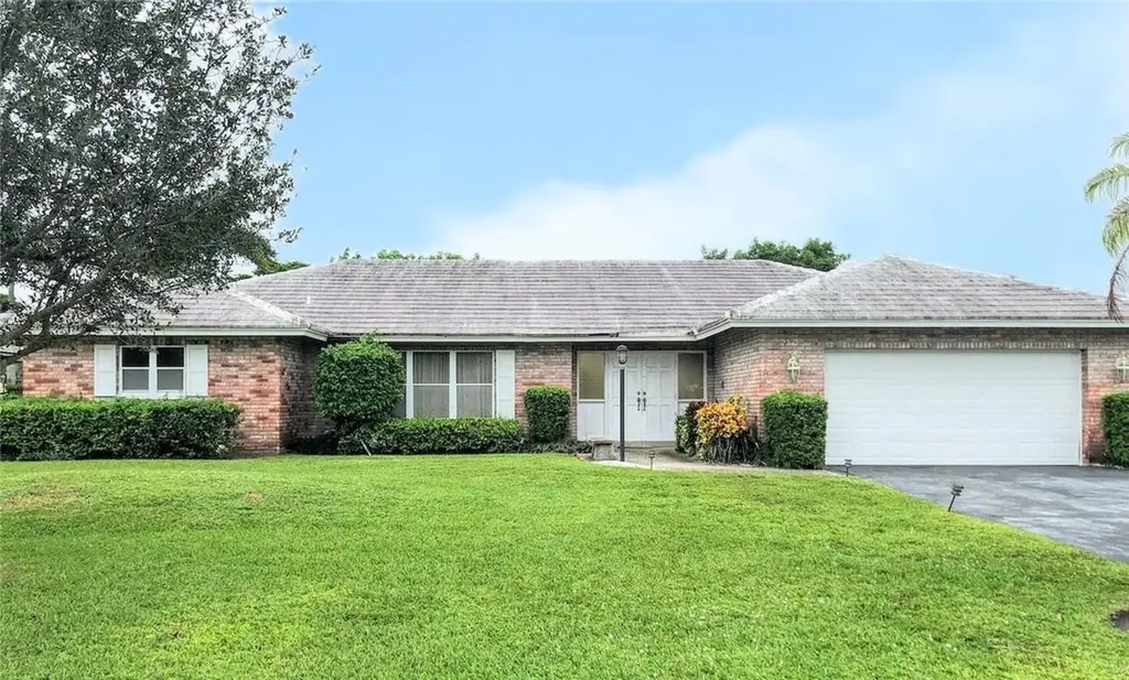 2315 NW 114th Avenue Coral Springs FL 33065