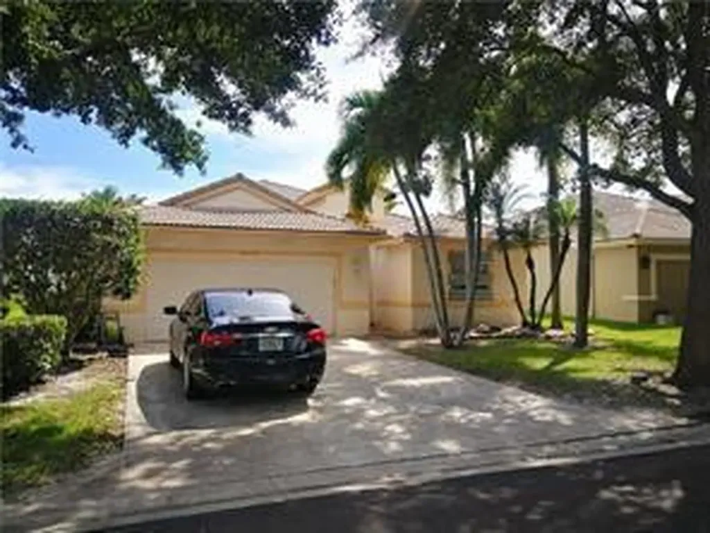 5420 NW 49th Street Coconut Creek FL 33073