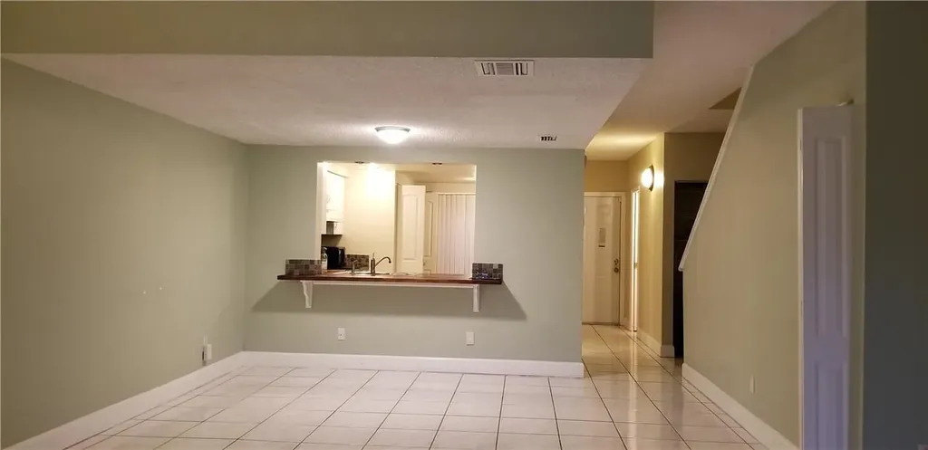 4766 NW 89th Avenue Sunrise FL 33351
