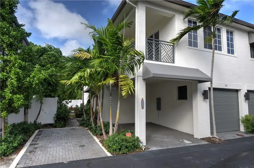 721 SE 1st Court Pompano Beach FL 33060