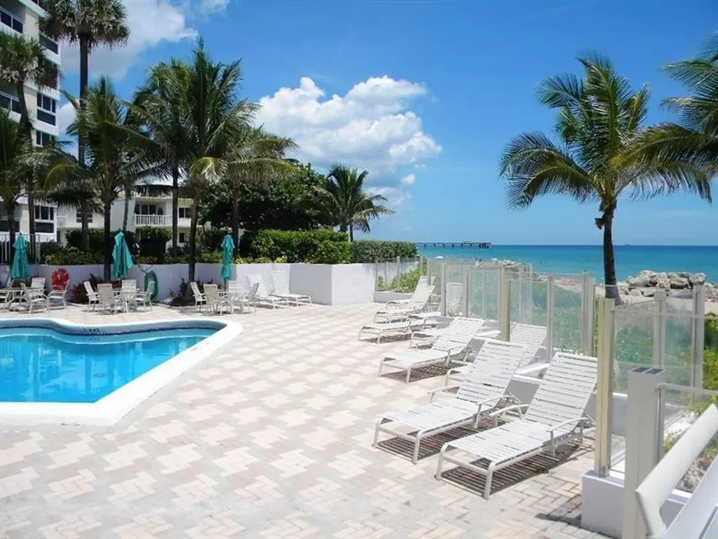 500 SE 21st Avenue Deerfield Beach FL 33441